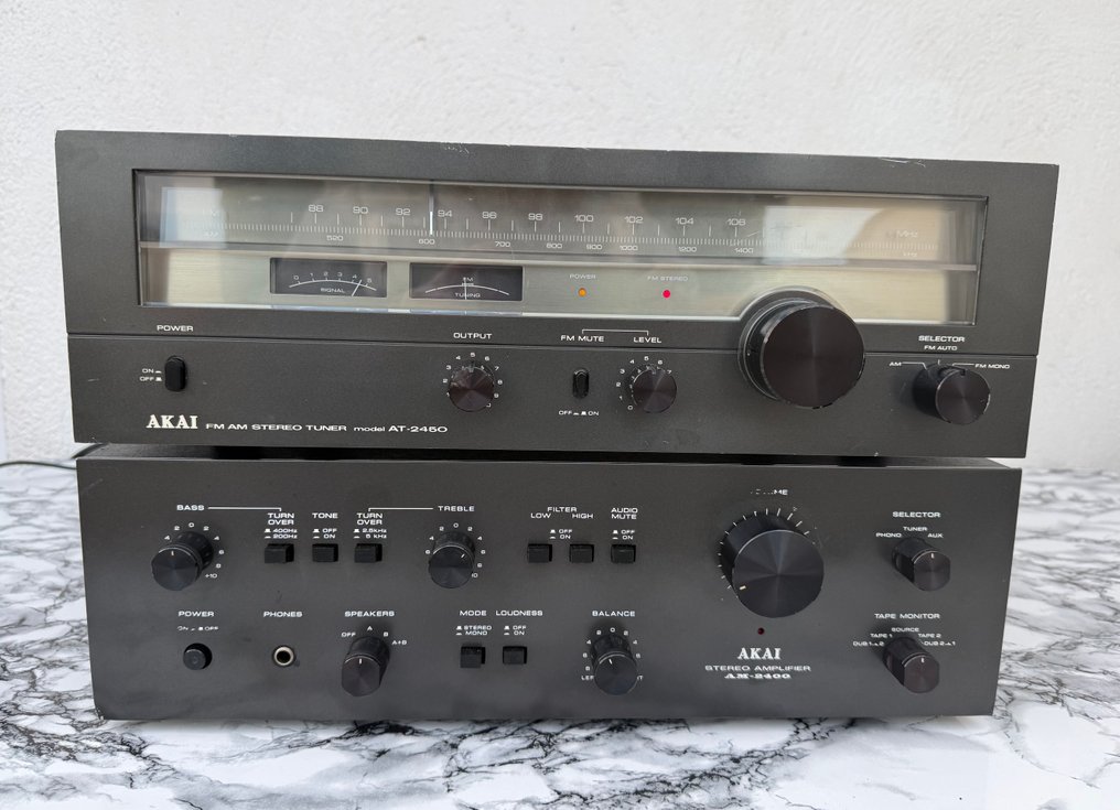 Akai - AM-2400 / AT-2450 Halvledarförstärkare - Flera modeller #1.0