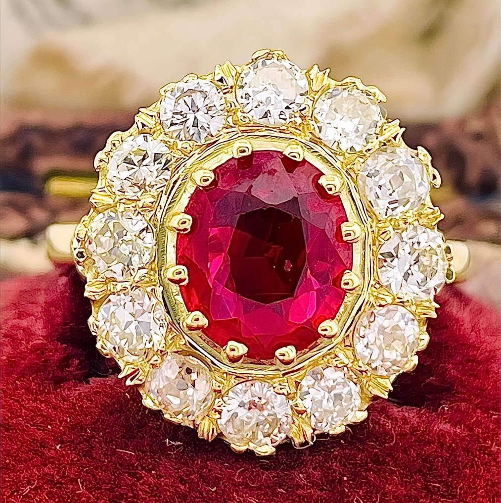 Ring - 18 kt. Yellow gold Ruby - Diamond #1.0