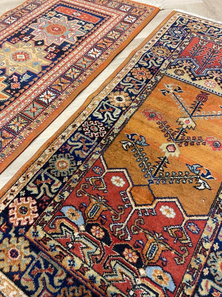 2 styk - Kazak design - tæppe - smukke farver - kvalitetstæppe - Tæppe - 136 cm - 72 cm #1.0