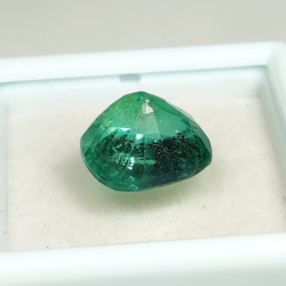 绿色 祖母绿  - 3.84 ct - 国际宝石研究院（IGI） - 顶级光泽！ #4.3