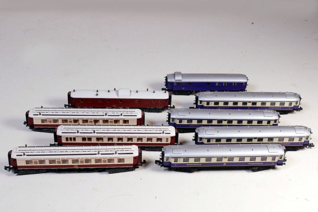 Minitrix, Arnold Rapido, Fleischmann N - Modellbahn-Personenwagen (13) - 13 Wagen - C.I.W.L., DRG #1.0