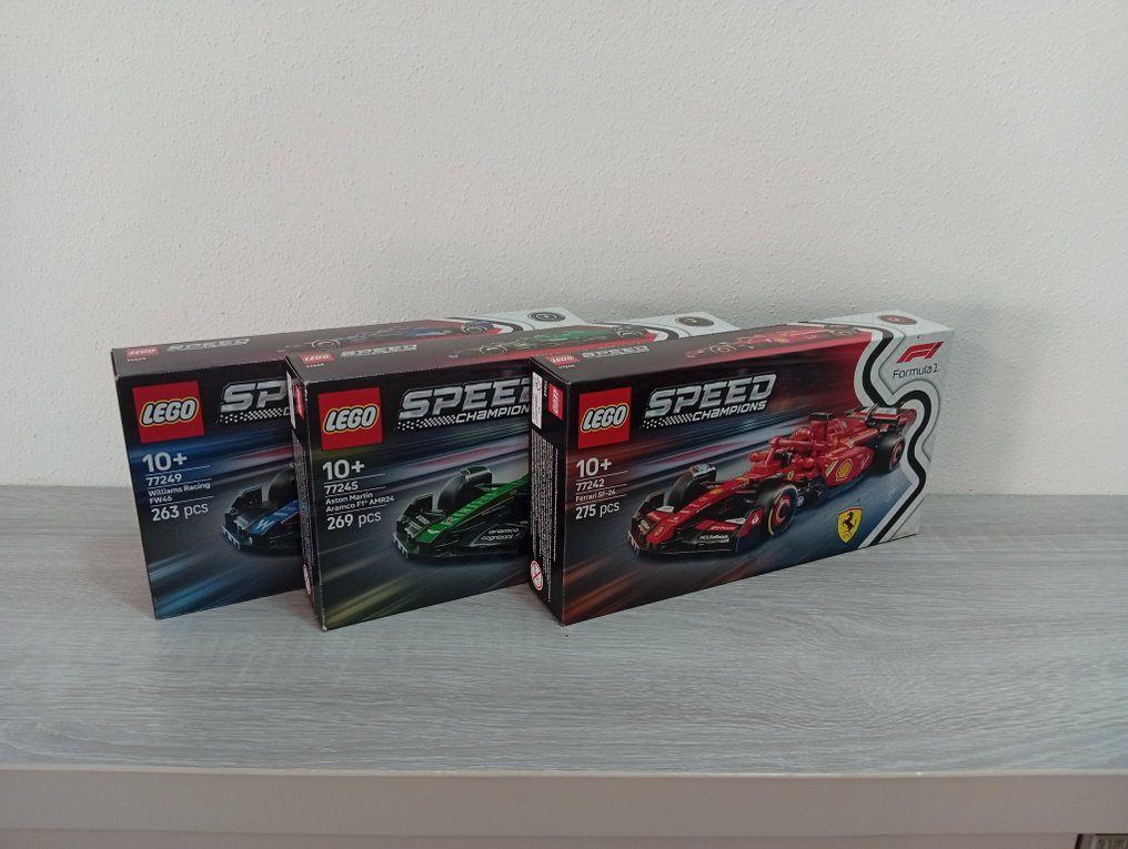 LEGO Set - Speed Champions - F1 Car 1:24 - Sports Car Model #1.0