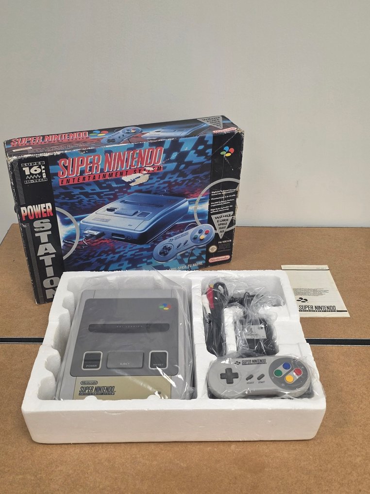Nintendo - Snes - Small Box 16-BIT Power STATION Pack +Rare inlay - Video game console - In original box #1.0