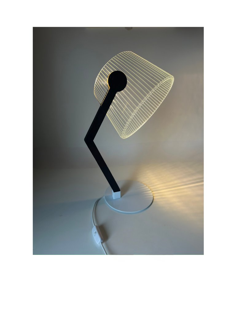 Studio Cheha - Nir Chehanowski - Table lamp - Ziggy - Berkenhout, acrylic, steel #1.0