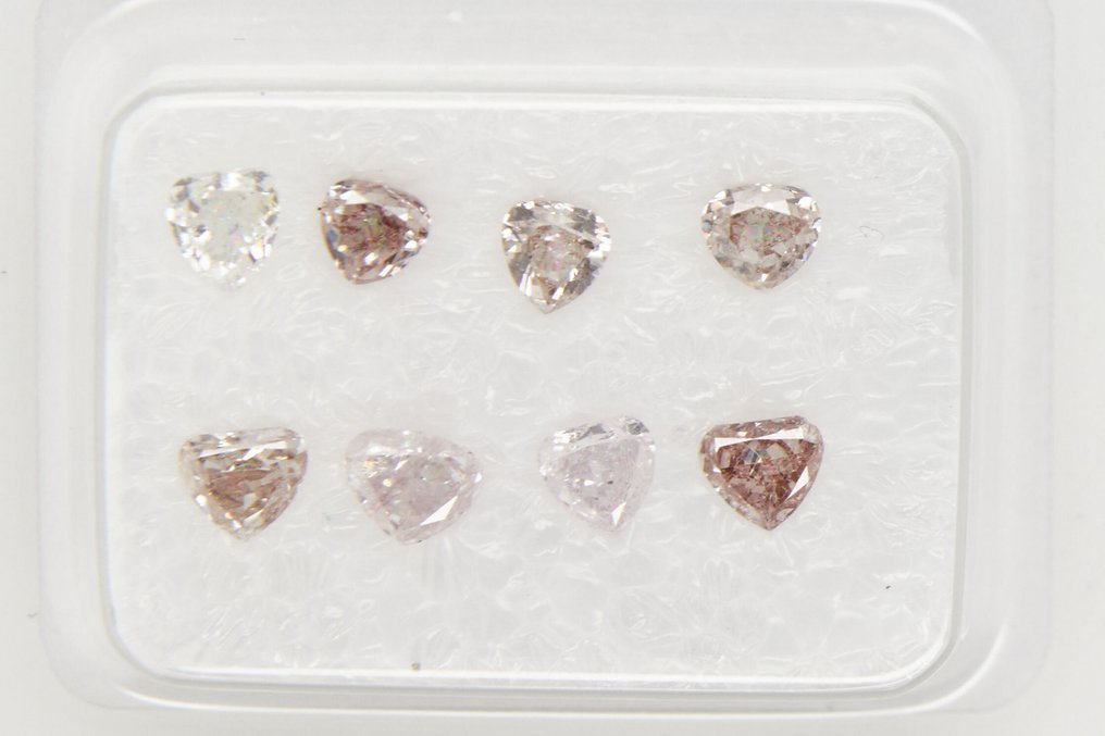 No reserve price - 8 pcs Diamond (Natural) - 1.06 ct - Heart - SI1, SI2, I1, I2, I3 - Gem Report Antwerp (GRA) #2.1