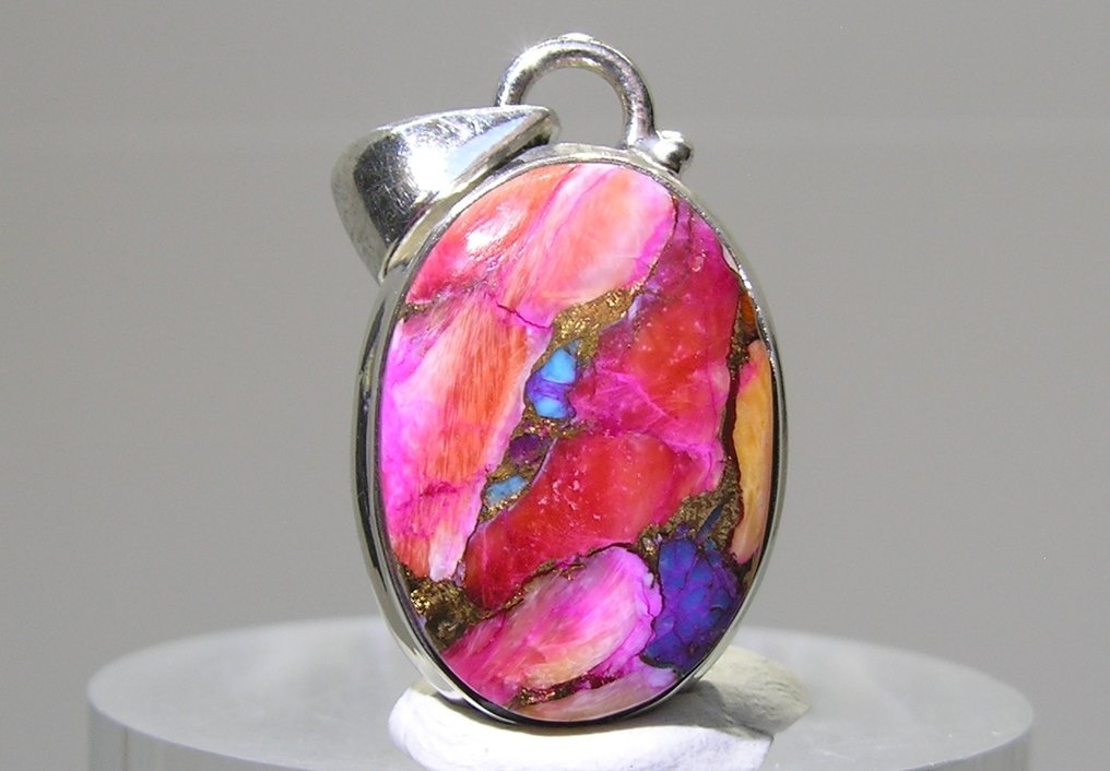 Turquoise Pendant - Height: 32 mm - Width: 16 mm- 5.26 g - (1) #1.0