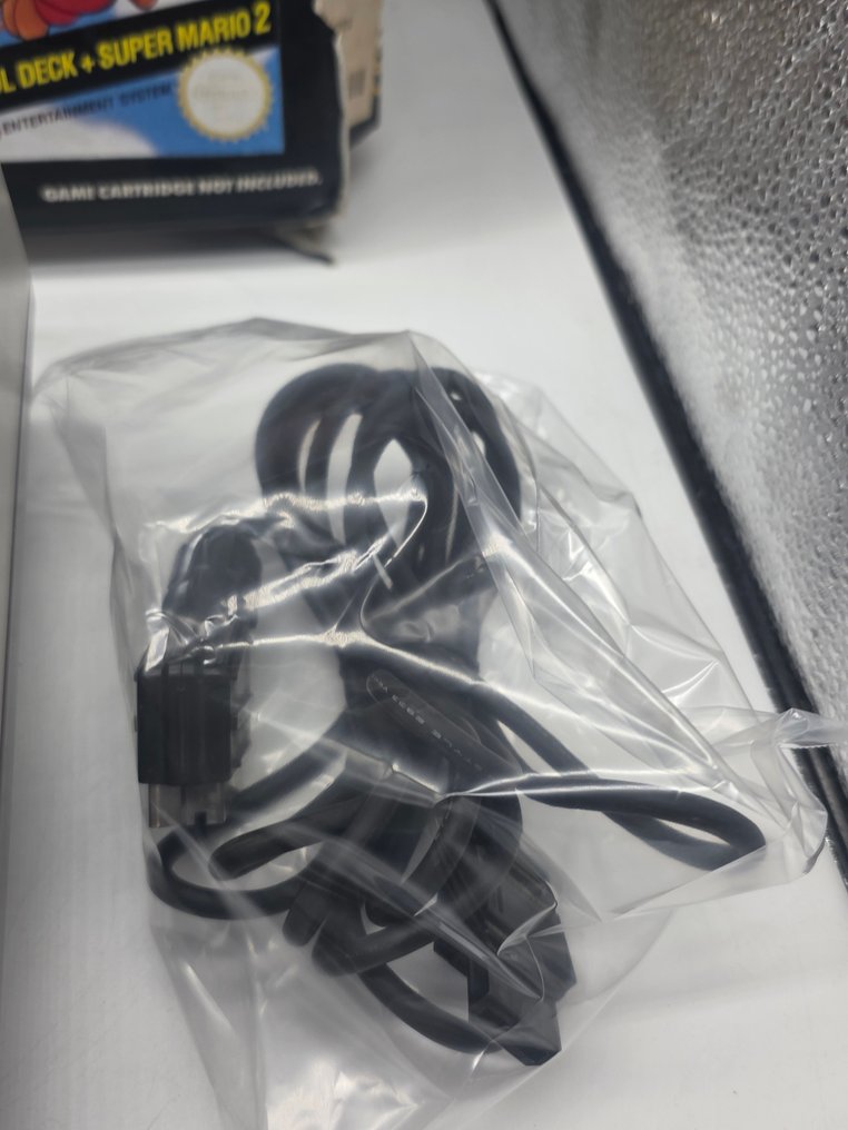 Nintendo - Nes - RARE MARIO BROS 2 STAMP - Control Deck - 8-BIT 1985 - PAL RARE RGB - Boxed with 2 Controllers, - Video game console - In original box #1.0