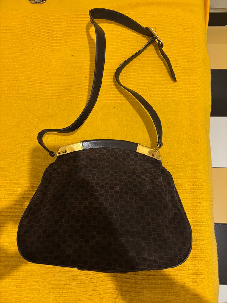 Gucci - Axelremsväska #1.0