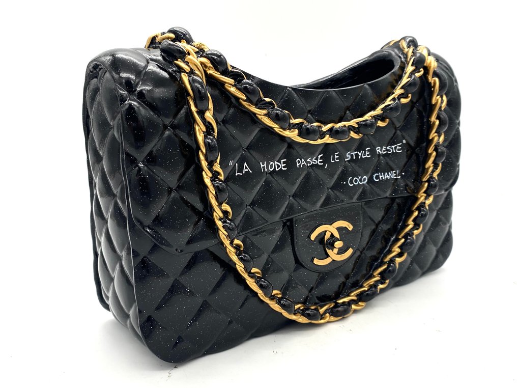 MVR - Luxury Bag “LA MODE PASSE, LE STYLE RESTE” Coco Chanel #1.0