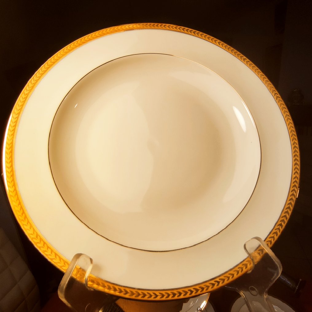 Limoges France “Seraphin” - Table service (15) - Royal gilding in Louis XV style - Fine porcelain from Limoges - Service for dinner #3.2