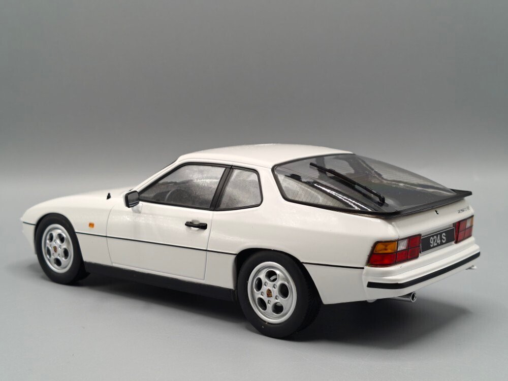 KK-Scale 1:18 - Αυτοκίνητο μοντελισμού - Porsche 924 S 1986 - Κλασικό. Αθλητικό. Εικονικό. #1.0