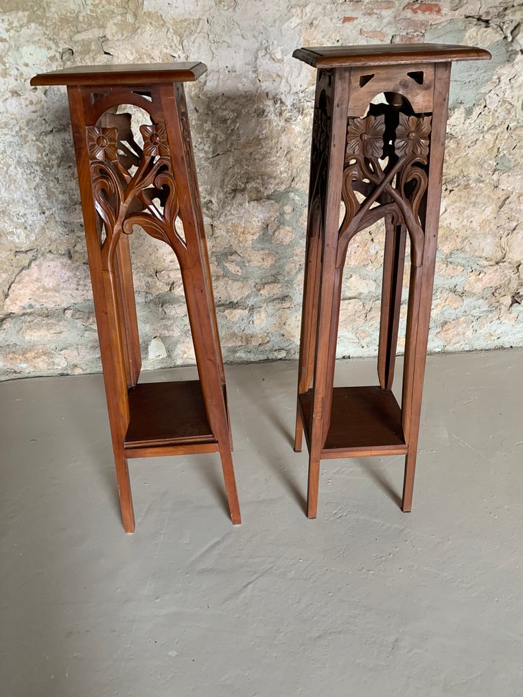 Plant table (2) - Wood #1.0