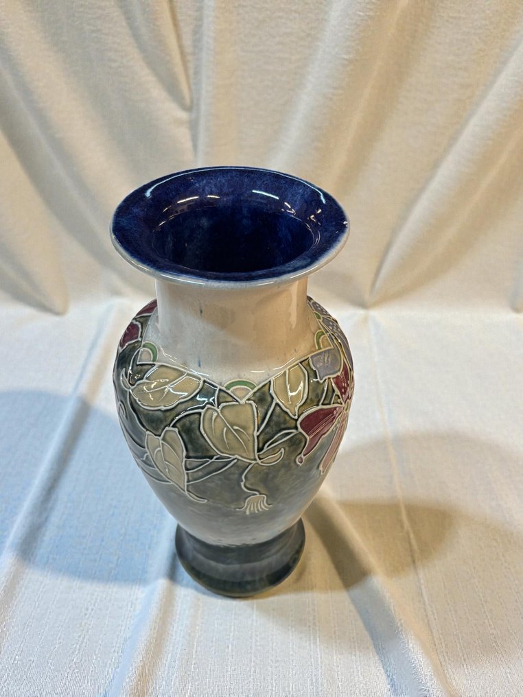 Royal Doulton - Florrie Jones - Vase  - Ceramic #1.0