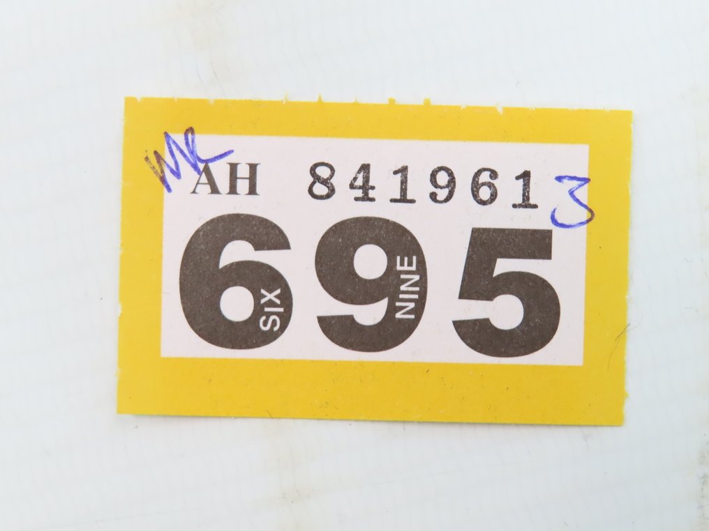 Faller H0 - 120267/130268/-573/-947 - Model train buildings (5) - 2x Black Forest farm, transformer house, 2 barracks, and village barracks. #1.0