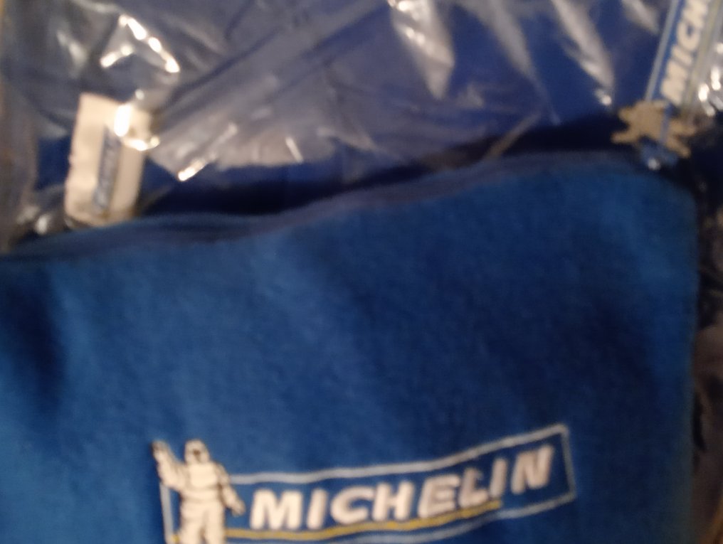 Michelin - POS (salgsstedsannonseringsobjekt) (2) #3.2