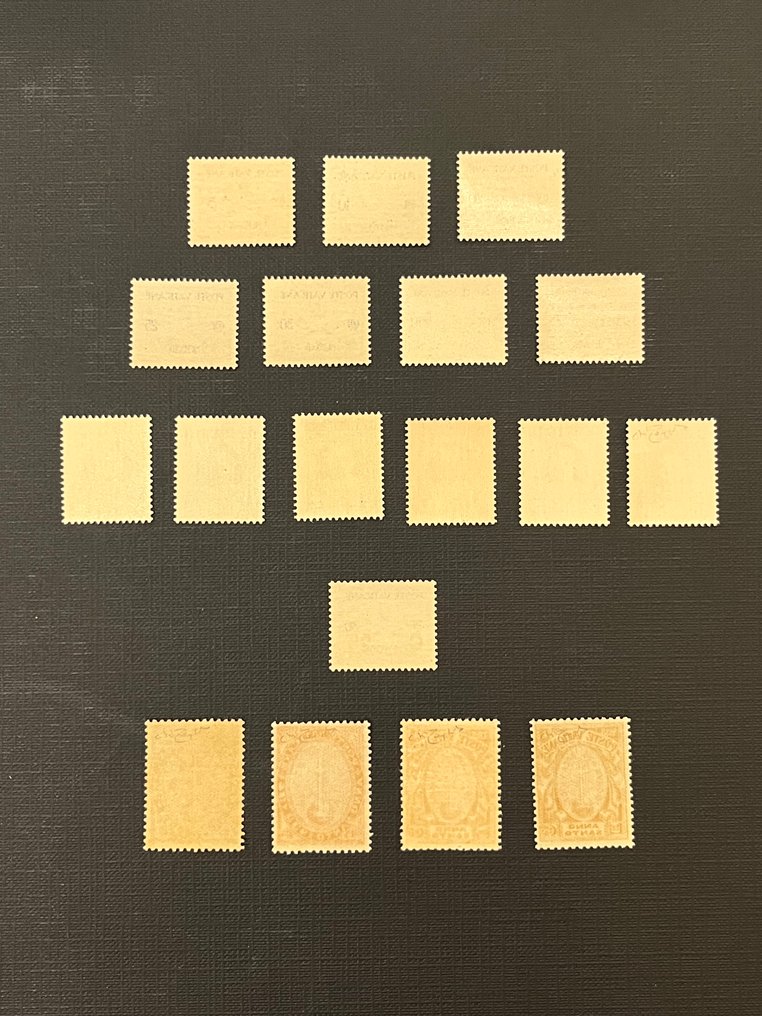 梵蒂岡城 1929/1933 - 梵蒂冈 - 教皇徽章 + 加印 + 圣年，新印，橡胶完整 #1.0