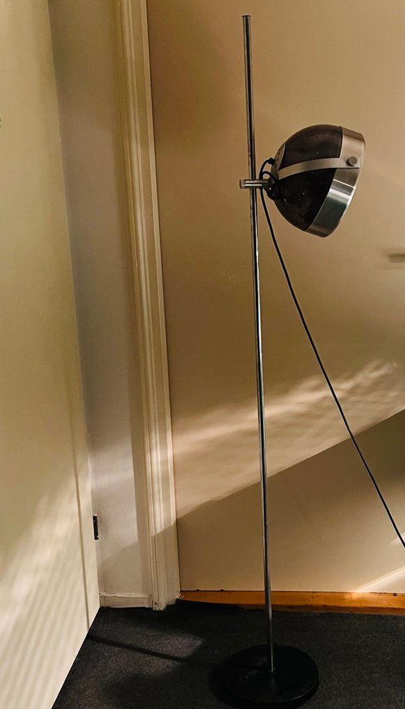 Dijkstra - 燈 - 金屬 - 太空时代 #1.0