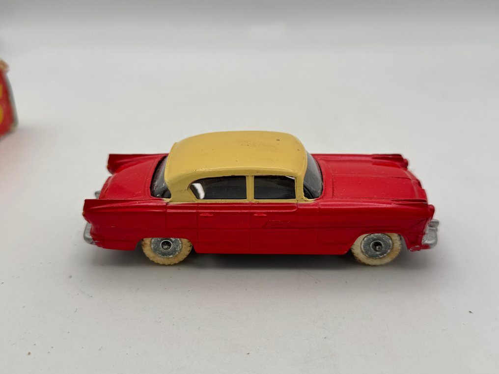 Dinky Toys - Model car - 174 Hudson Hornet Sedan With Windows, Boxed - No Reserve Price #3.2