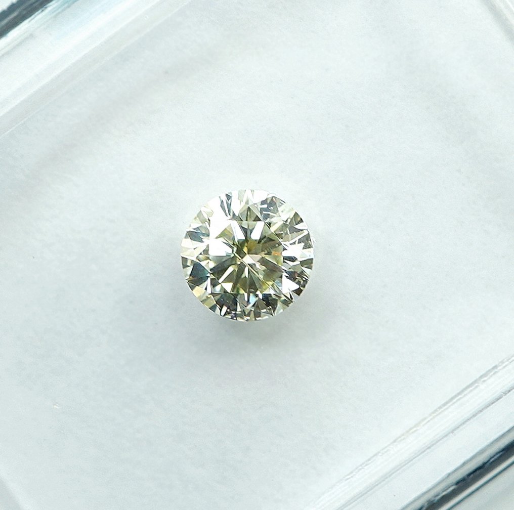 没有保留价 - 1 pcs 钻石  (天然色彩的)  - 0.30 ct - 圆形 - Light 稍帶綠色的 黄色 - I2 内含二级 - 国际宝石研究院（IGI） #3.2