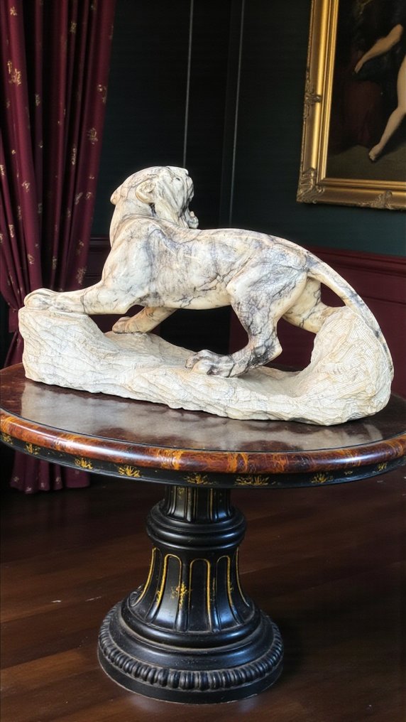 P. D'aiuto - Skulptur, Tigre Ruggente • 58cm Lunghezza - 34 cm - Marmo Arabescato #2.1
