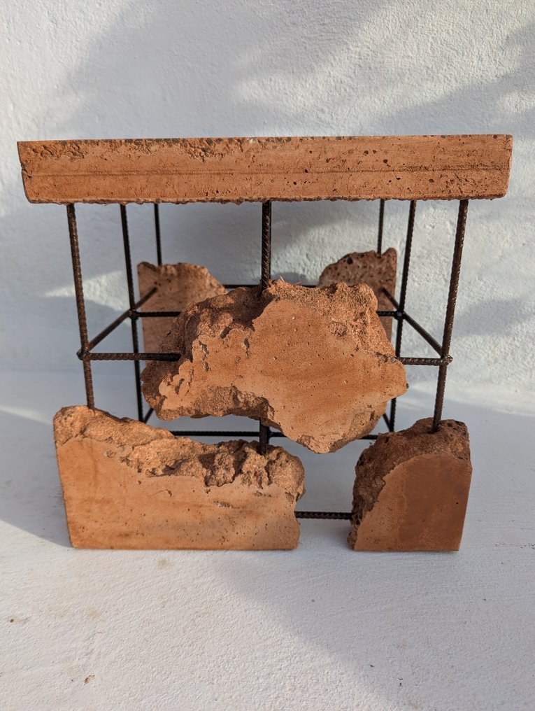 Wallavibe - D.B - Mesa de centro - funcionalidade em um design brutalista - Arte funcional - Sem reserva #1.0