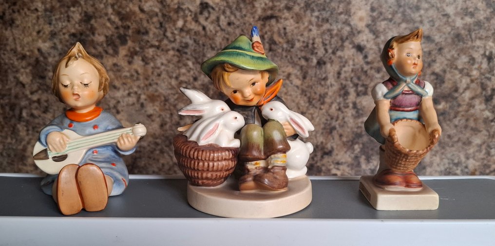 Goebel W Germany - Φιγούρα - Three Hummel figures  (3) - Πορσελάνη #1.0