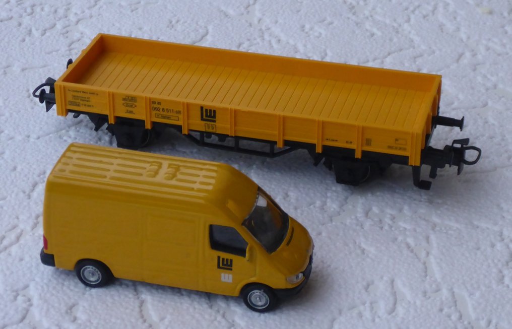 Märklin, Electron H0 - 4661, 4685, 4699, 00754-18, 1015 - Modellbahn-Güterwagen (6) - Werkstattrein und Leonard Weiss Lage Bordwagen mit Lieferauto. - DB #2.1