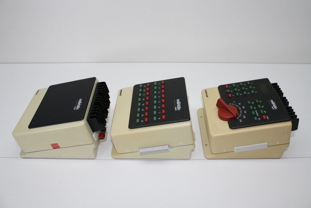 Märklin H0 - 6021 - 6017 - 6040 - Unidad de control digital (3) - Märklin 6021 Unidad de control digital + Reforzador + Teclado #4.3