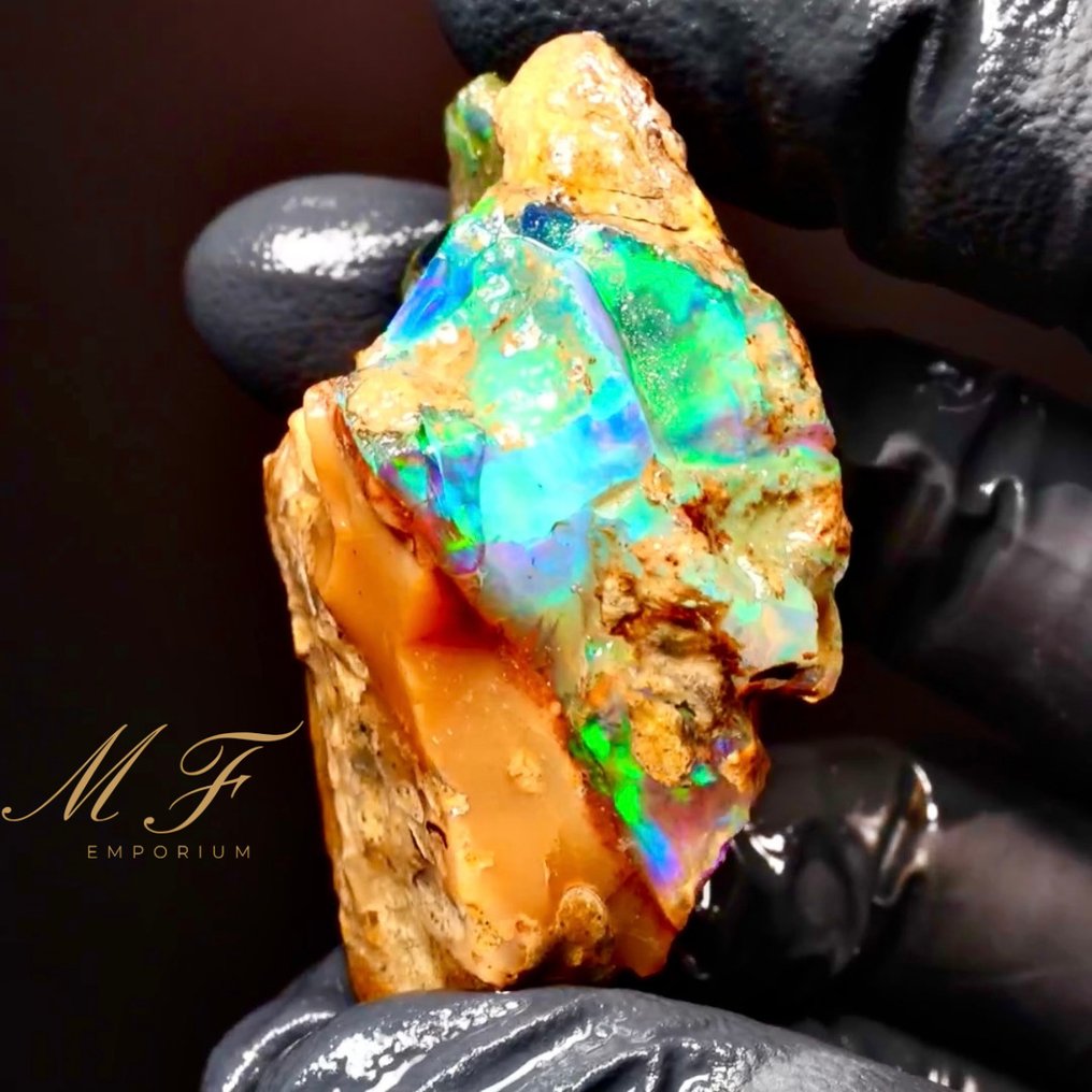 Museo - 137 karaattia - luonnollinen kristallinen opali AAA+++ - ei käsitelty korkealaatuinen kristallipohjainen opaalikivi - Korkeus: 45 mm - Leveys: 30 mm- 27.36 g - (1) #4.3