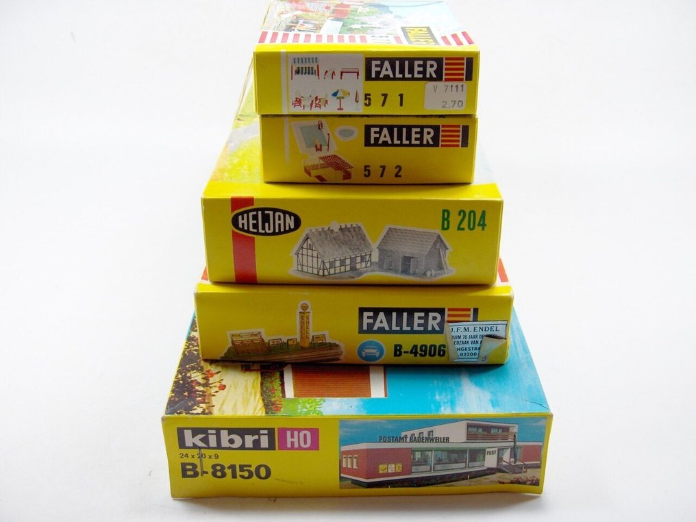 Faller, Kibri, Heljan H0轨 - 8150 B-4906 B 204 571 572 - 模型火车景观模型 (5) - 5个复古建筑套件 #1.0