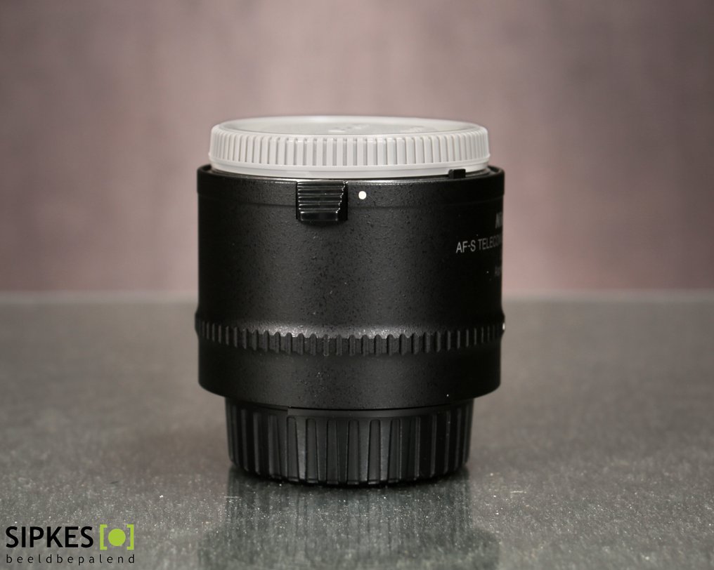 Nikon AF-S Teleconverter 2x TC-20E III / Lens adapter #2.1