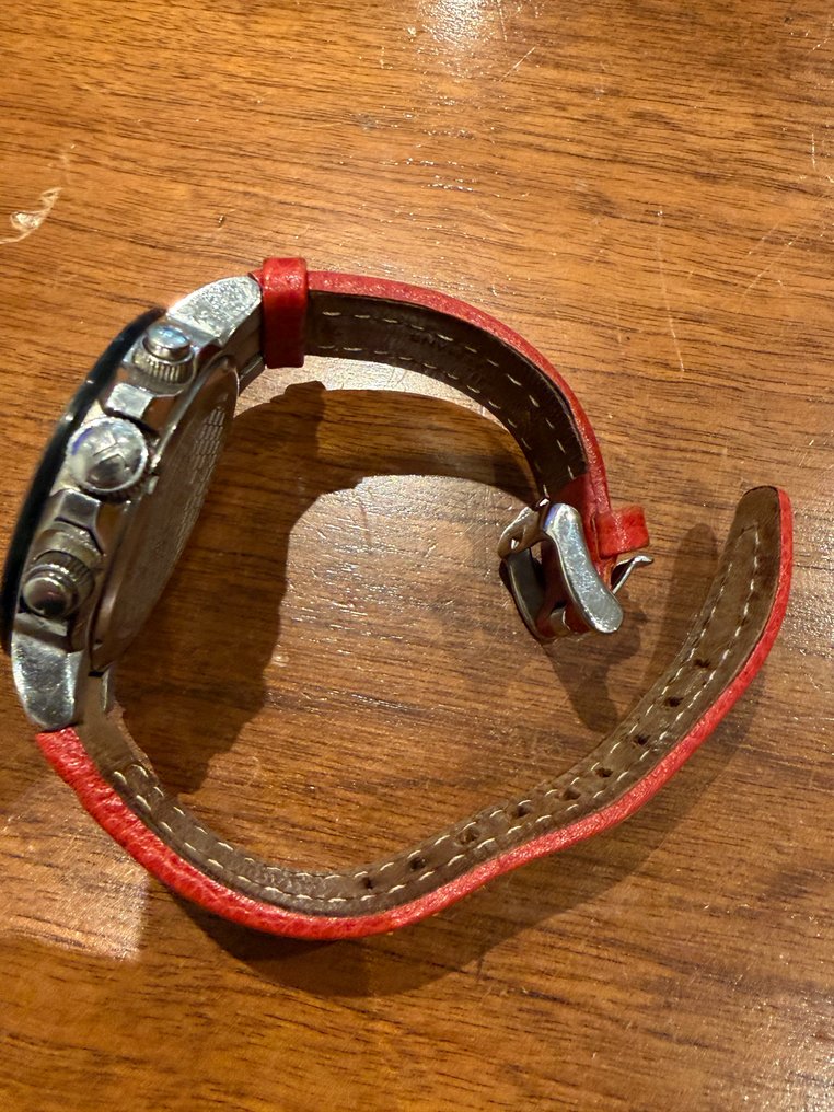 Jacques Lemans - Chronograph W.R. 10 ATM - Bez ceny minimalnej
- Mężczyzna - 2010 #3.2