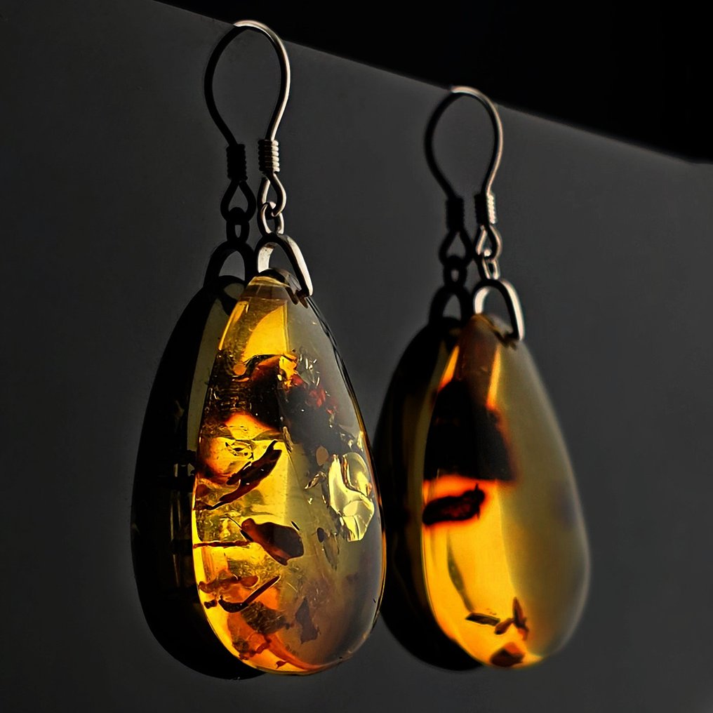 Elegant Baltic Amber Drop Earrings – Cognac Glow with Organic Fossil Inclusions - Amber (No reserve price) #1.0
