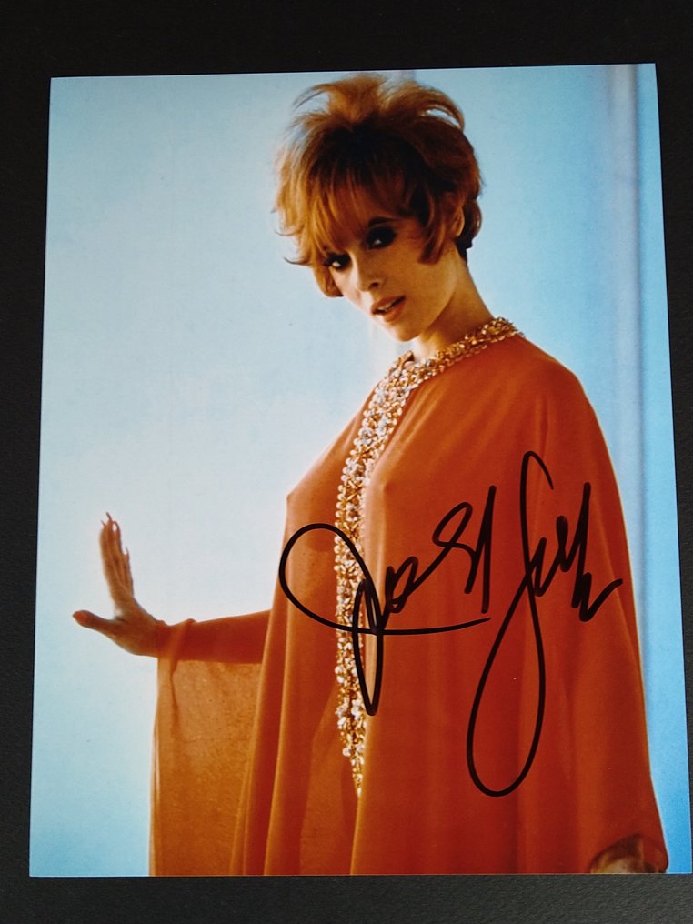 James Bond 007: Diamonds Are Forever - Jill St John "Tiffany Case" - Autograph, Photo with COA #1.0