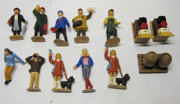 LGB G - Model train figures (13) - Figures and attributes regarding station 13, 13-piece set. #1.0