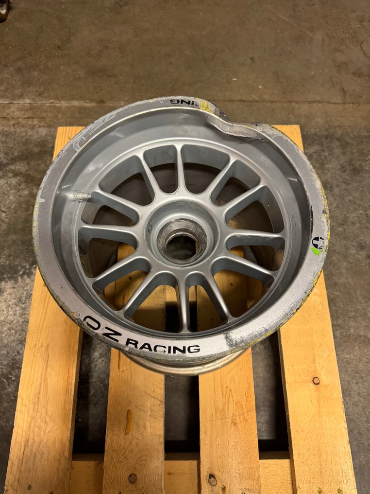 汽車零件 - O.Z Formule 3 achtervelg #1.0