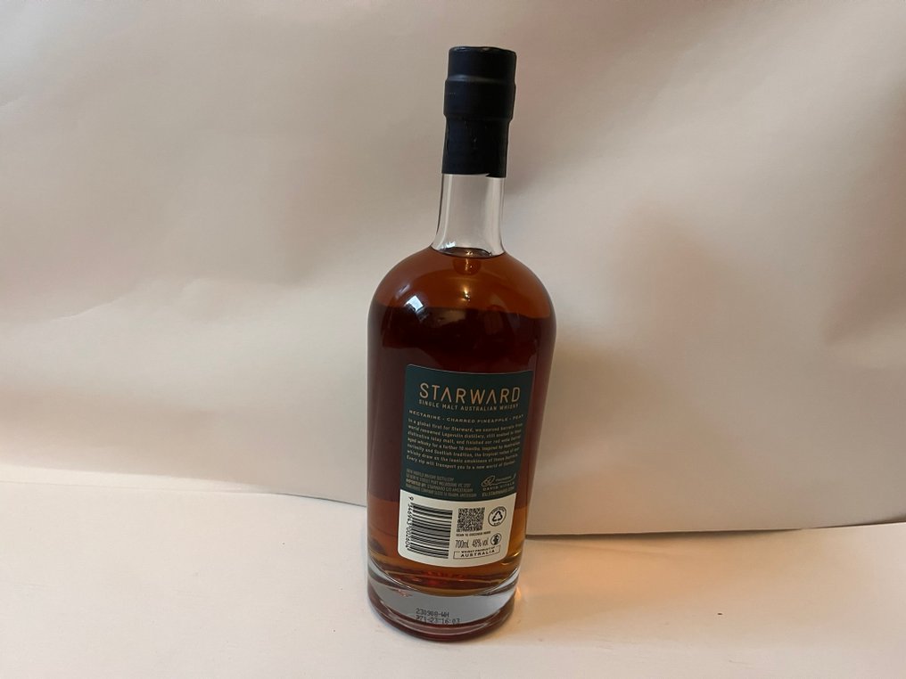 Starward In collaboration with Lagavulin  - 700ml #4.3