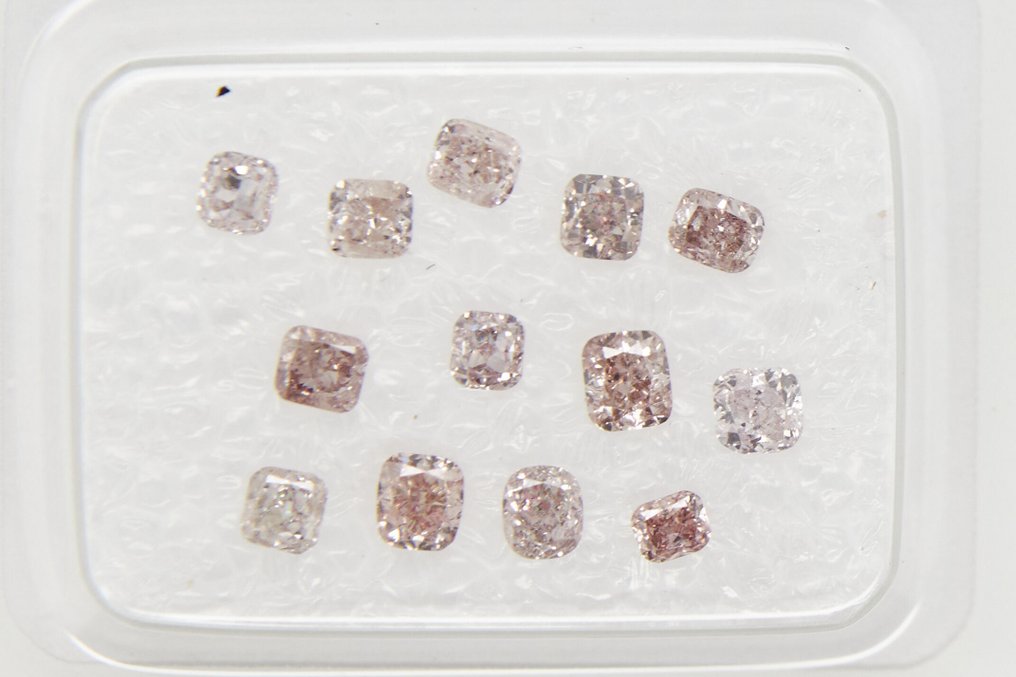 Sans prix de réserve - 13 pcs Diamant  (Naturelle)  - 0.98 ct - Coussin - VS1, VS2, SI1, SI2, I1 - Gem Report Antwerp (GRA) #2.1