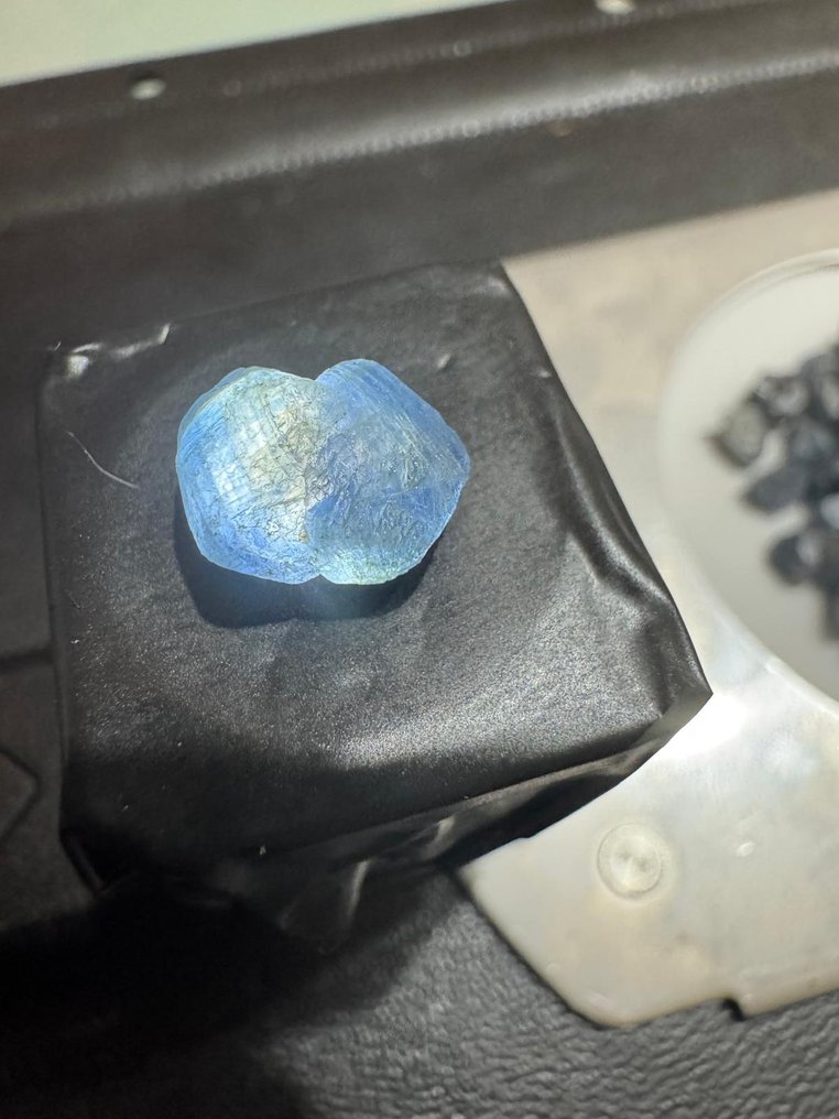 Sapphire Rough- 20 g - (53) #4.3