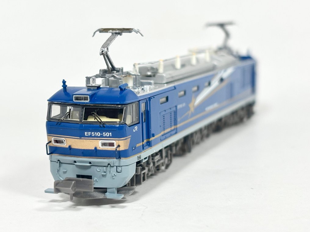 MICROACE N - A1162 - Modelltåg (1) - EF510-501 – Tabata Depot / Blue Train Locomotive (driven) - JR #1.0