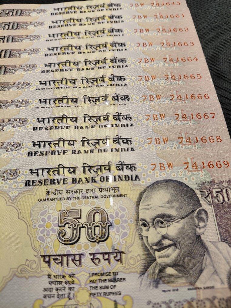 India. - 10 x 50 Rupees Rupees - 2012 - Consecutive - Pick 104 (Fără preț de rezervă) #3.2