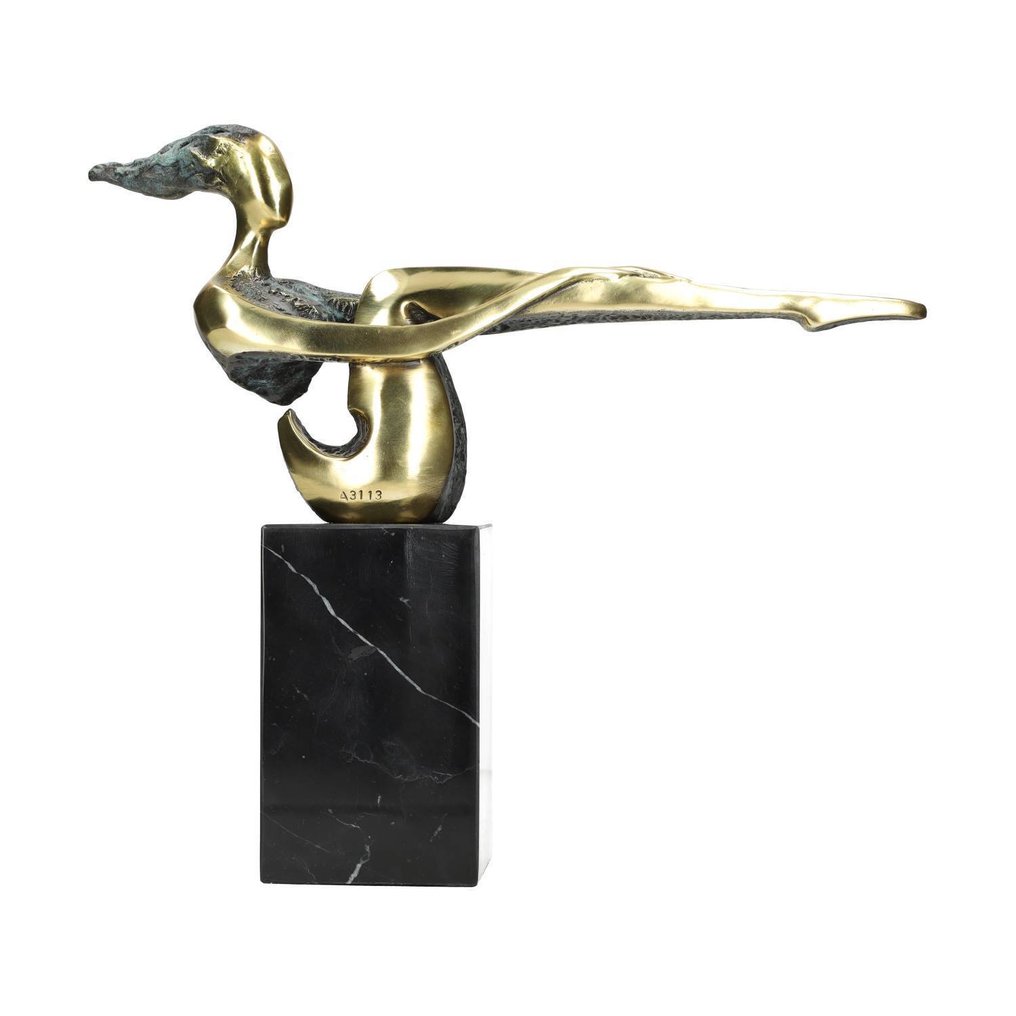 雕像 - 黄铜色 #1.0