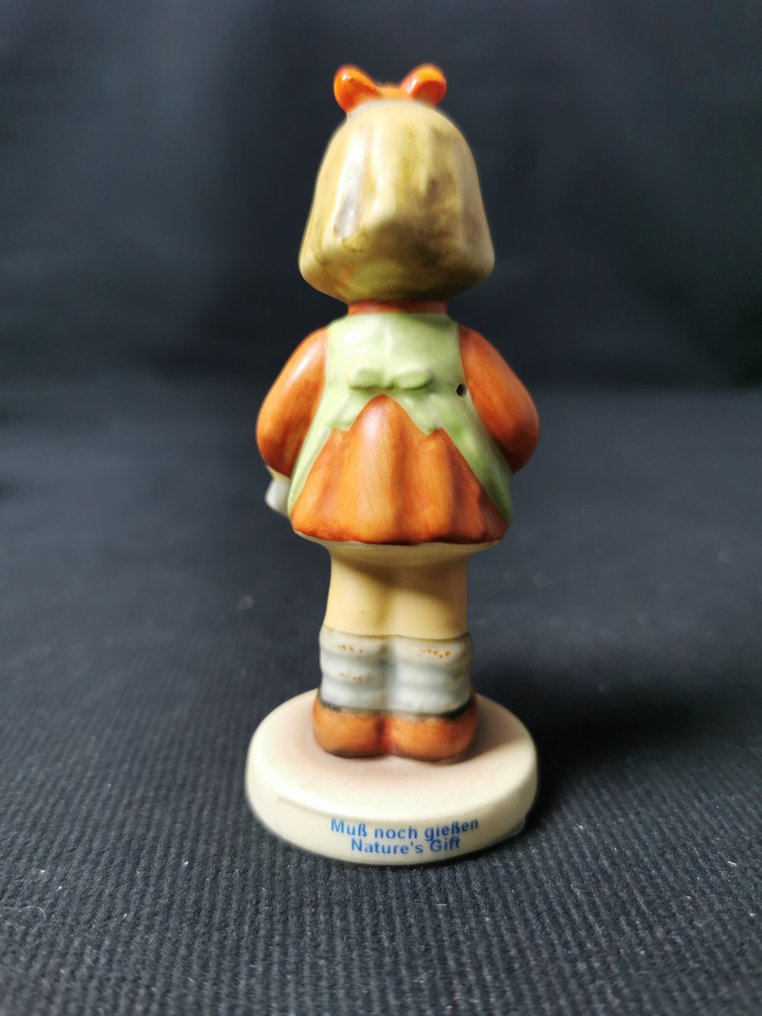 Statuette, Vintage Hummel Goebel - Statuetta "MuB noch gieBen natures Gift" #1996 - TMK7 - 9.5 cm - Porcelain #2.1