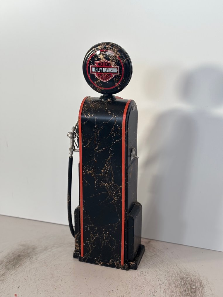 Rob VanMore - Fueled by Harley Davidson #3.2