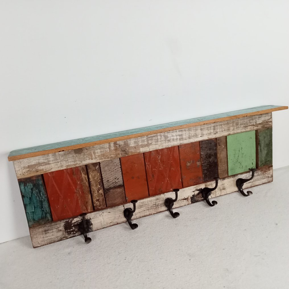 Piet Hein Eek-stijl - Coat rack - Timber with iron hooks - Reclaimed wood furniture #1.0
