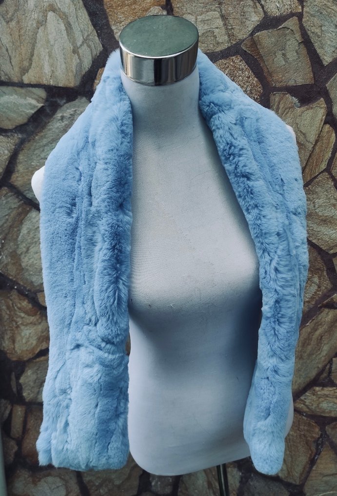 Artisan Furrier - Unisex Pull-Through - Fur scarf - Scarf #1.0