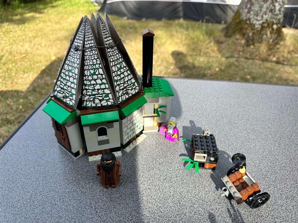 Lego Set - 4707 - Harry Potter - Hagrid’s hut #1.0