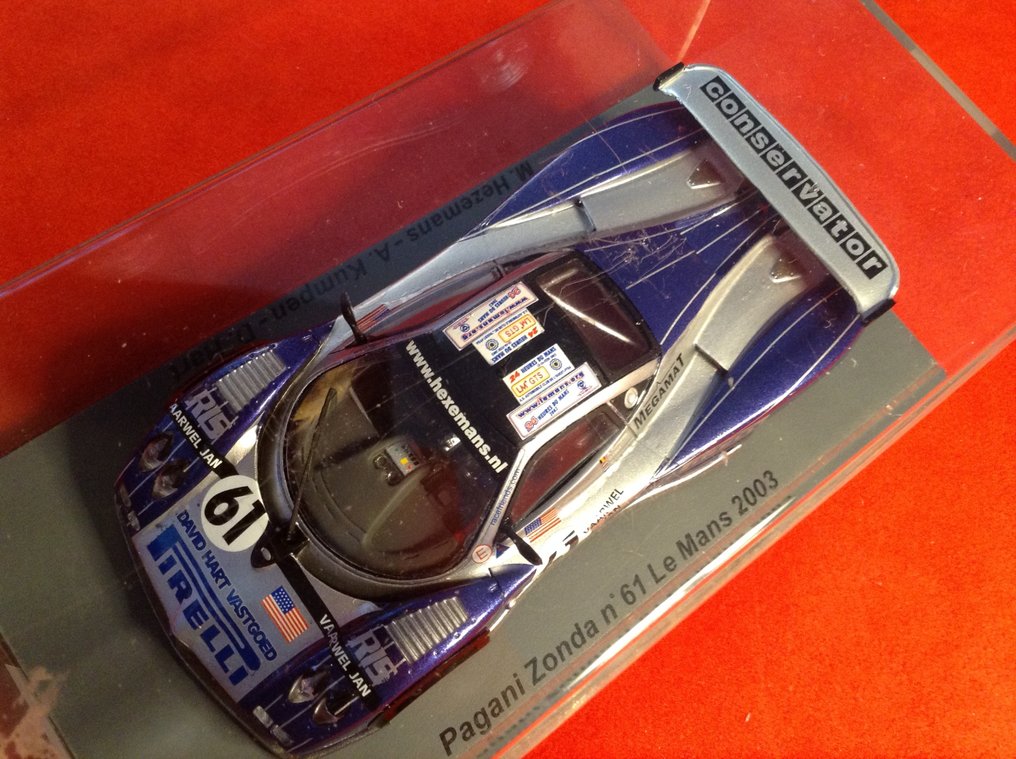 Spark 1:43 - Modelracerbil - ref. #SCZP04 Pagani Zonda GR1 GTS "Pirelli" Le Mans 2003 #61 M.Hezemans/Kumpen/Hart - Fremragende kvalitet - begrænset udgave - svær at finde i dag. #2.1