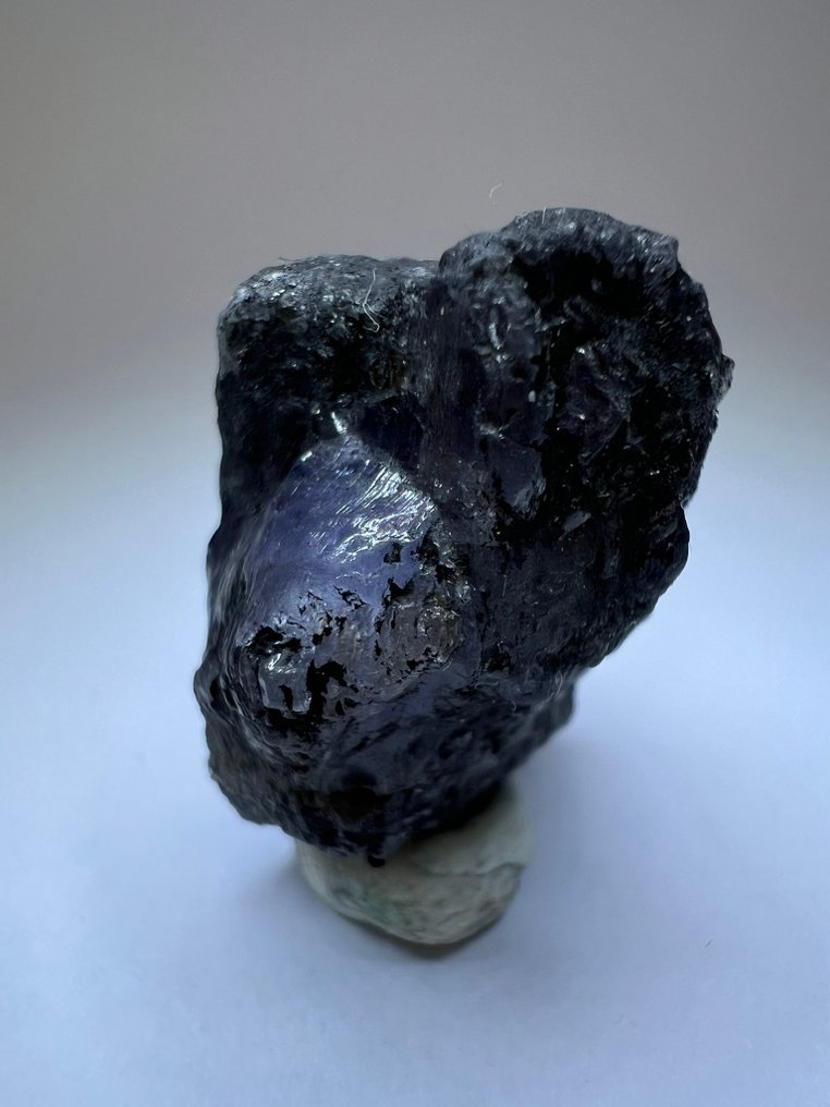 39,35 ct - Natural Untreated Deep Blue Tanzanite - Rough - Crystal- 7.87 g - (1) #1.0