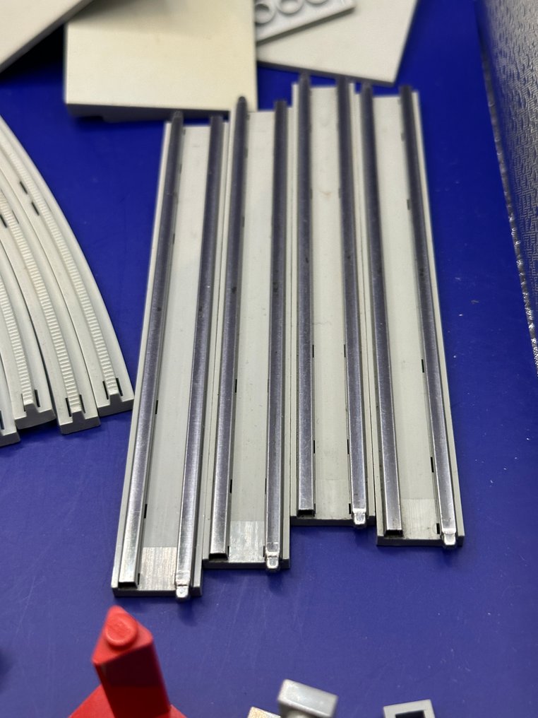 Lego Set - 7835 - Train - vintage train and rial parts #1.0